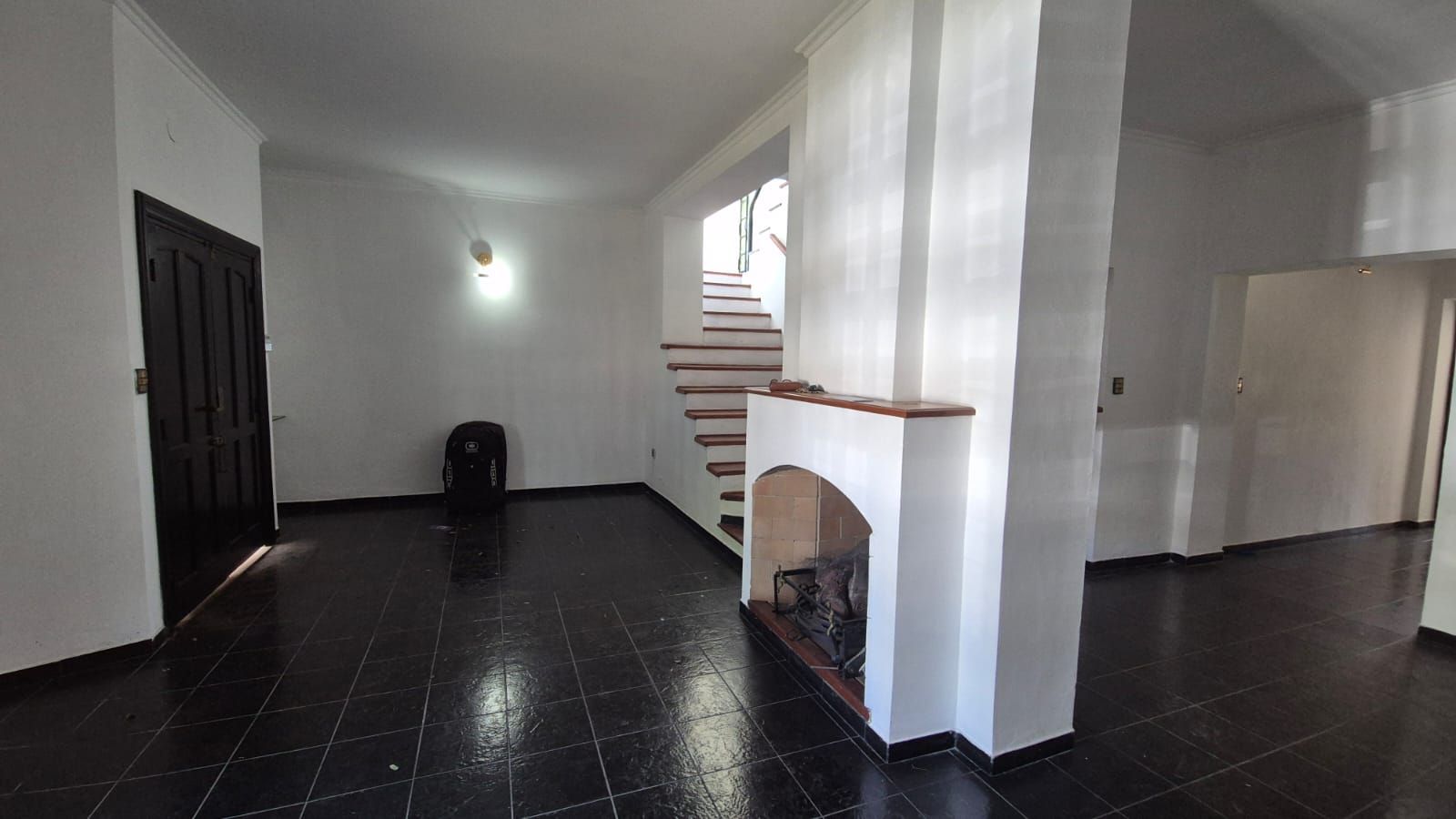 Imagen de la propiedad CASA CENTRICA DOS PLANTAS EN VENTA 